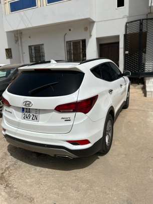 Hyundai santafe 2017 image 5