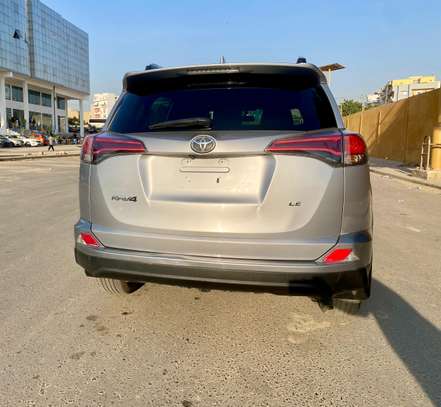 TOYOTA Rav4 2017 image 6