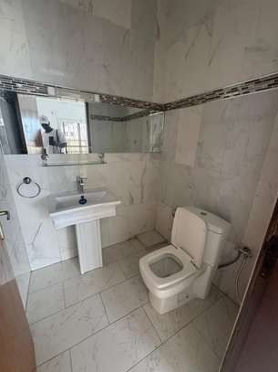 Magnifique appartement de type F5 à louer image 11
