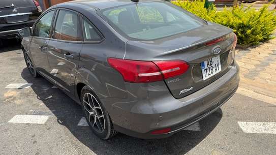 Ford focus titanium image 8