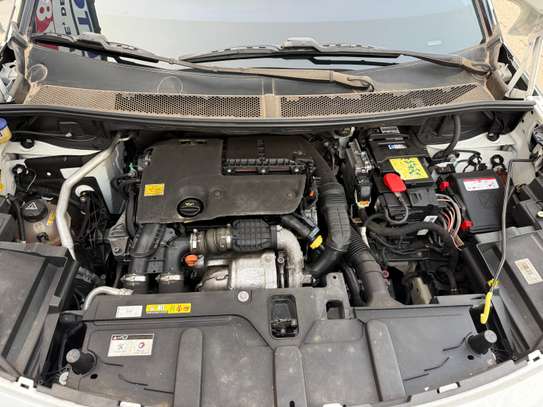 Peugeot 3008 2017 Allure image 12