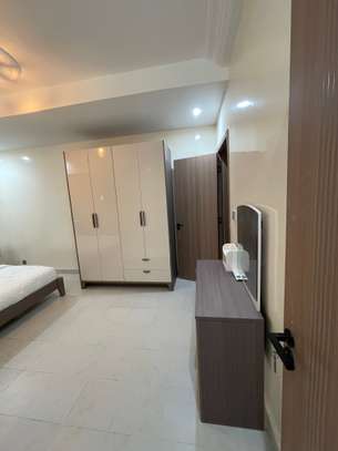 APPART MEUBLE 2CH+SALON image 8