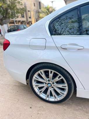 BMW 328i XDRIVE image 3