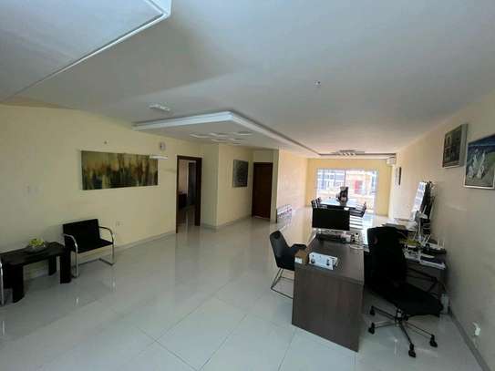 Bel appartement résidence privée image 14