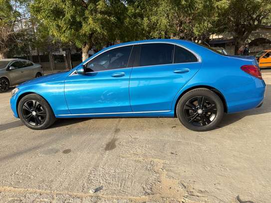 MERCEDES BENZ C220 , 2015 image 3