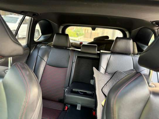Toyota RAV4 2021 image 8