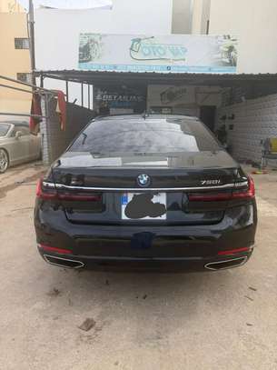 BMW série7 Année 2021 Grand écran tactile avec CarPlay image 10
