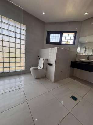 VILLA SDANDING image 7