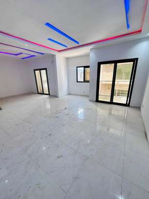 APPARTEMENT F4 À LOUER – ALMADIES RECASEMENT image 7