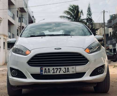 Ford Fiesta 2015 image 8