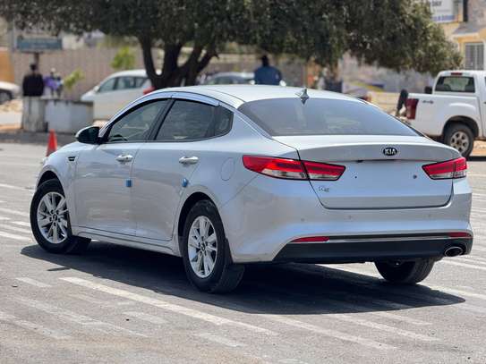 Kia k5 image 4