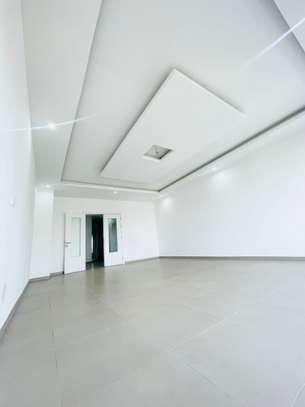 APPARTEMENT DE TYPE F4 A LOUER image 2