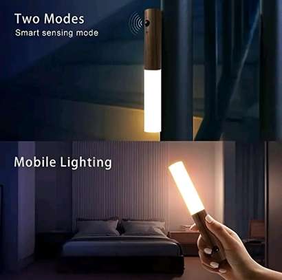 Lampe veilleuse avec détection de mouvement. image 2