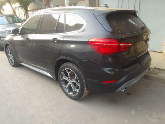 Bmw x1 image 1