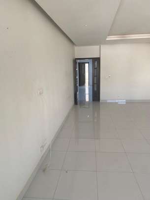 Appartement F4 à louer au Point E image 1