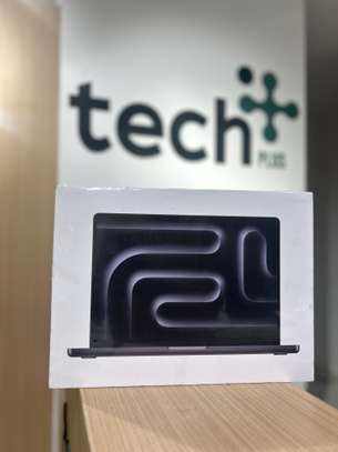 MacBook Pro 2024 14 Pouces-M4 Max|36GB RAM|1Téra-Scellé image 1