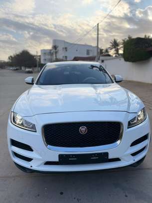 Jaguar F-Pace 2018 image 6