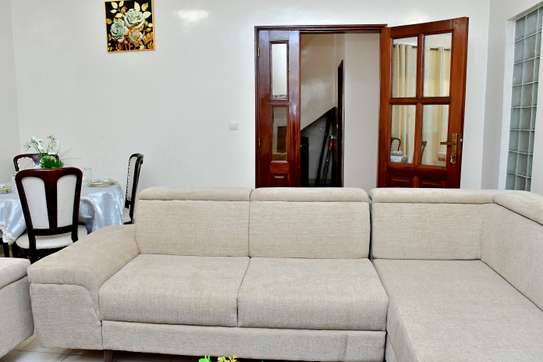 Villa meublee, cite Aliou Sow Golf, location temporaire image 3