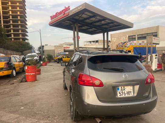 Nissan rogue 2010 image 4