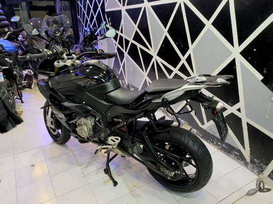 Bmw s1000 xr triple black image 12
