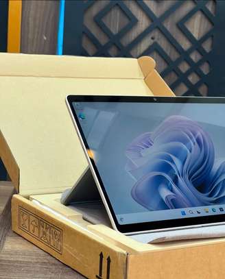 Microsoft surfait pro 10 ultra 7 image 3