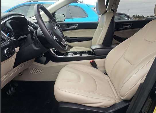 FORD EDGE TITANIUM image 2