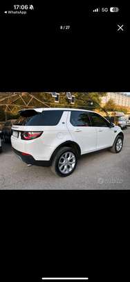 Land  Rover Discovery Sport image 7