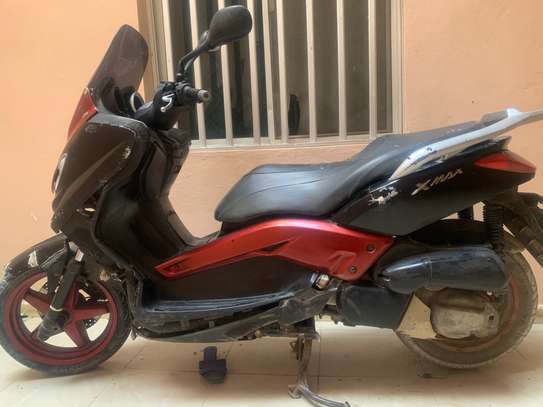 Xmax 250 image 2