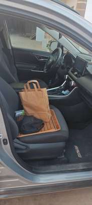 Toyota rav4 image 6
