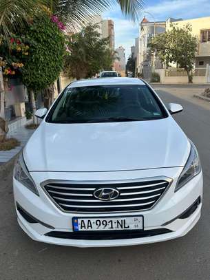 Hyundai sonata 2016 image 1