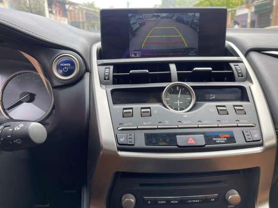 LEXUS NX300H HYBRIDE 2020 image 8