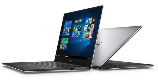 💻 Dell XPS 15 9550 image 1