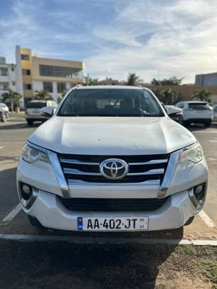 Toyota fortuner 2017 image 2