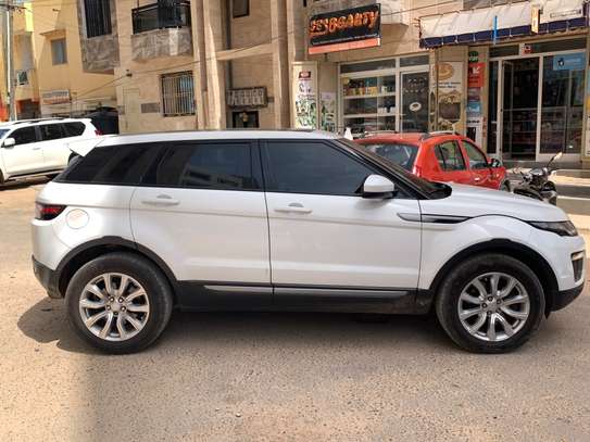 RANGE ROVER EVOQUE ANNÉE: 2017 image 10