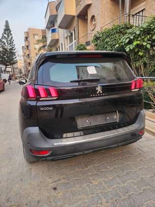 Peugeot 5008 Anné 2018  Automatik gasoil Full Option image 10