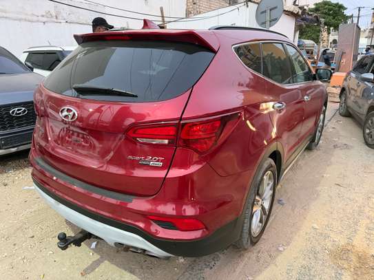 Hyundai Santafé ultimate 2018 image 6