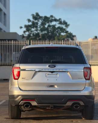 FORD EXPLORER 2018 image 8