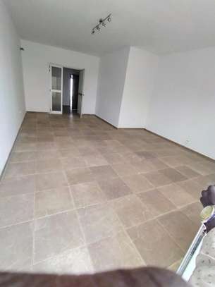 BEL APPARTEMENT F4 À LOUER AUX ALMADIES image 2