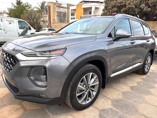 Hyundai Santa Fe Luxury image 6