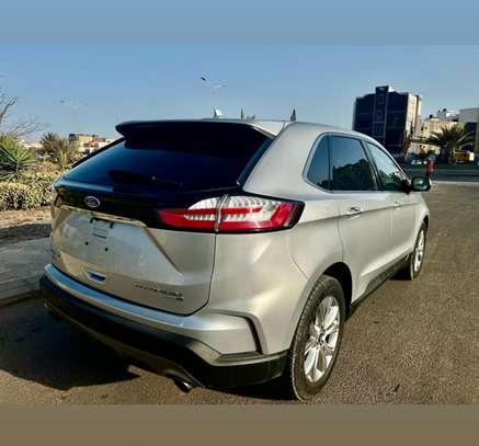 Ford edge  titanium 2019 full option image 3