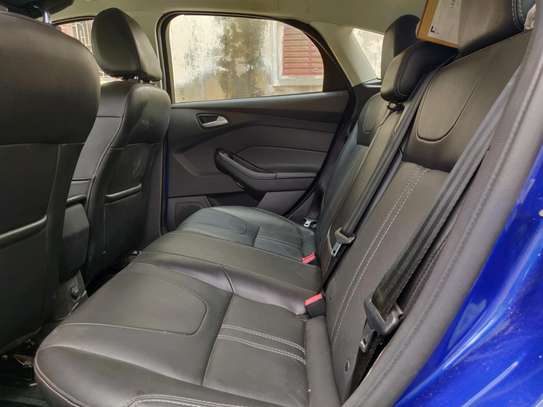 FORD FOCUS SE image 11