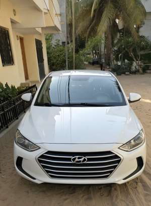 Hyundai Elantra 2017 image 2