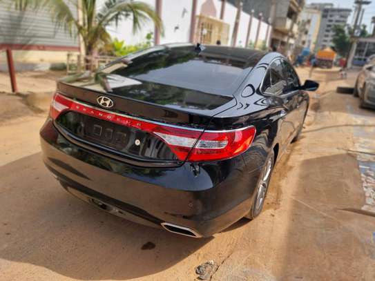 Hyundai Grandeur HG240 2016 image 5