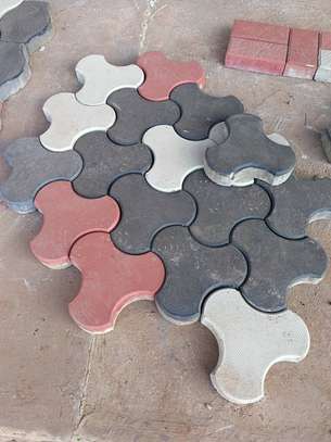 Blocs béton gris clair pour murs porteurs standard image 3