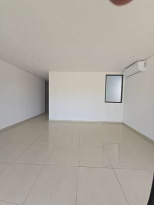 Duplex F4 Corniche Mermoz image 5
