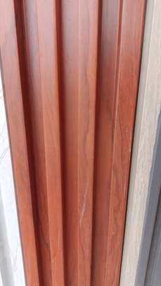 LAMBRIS EN PVC POUR DECO SALONS image 2