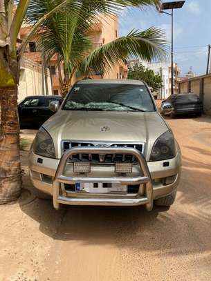 toyota landre cruser image 4