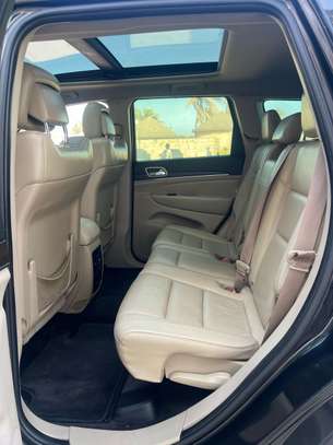 Jeep grand cherokee image 4
