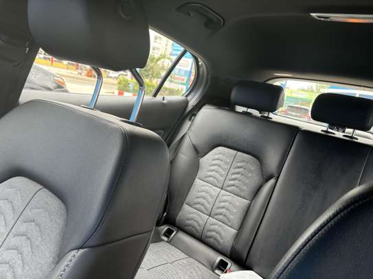 Mercedes GLA 180  2020 image 5