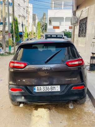 Jeep cherokee limited 2015 v6 image 6